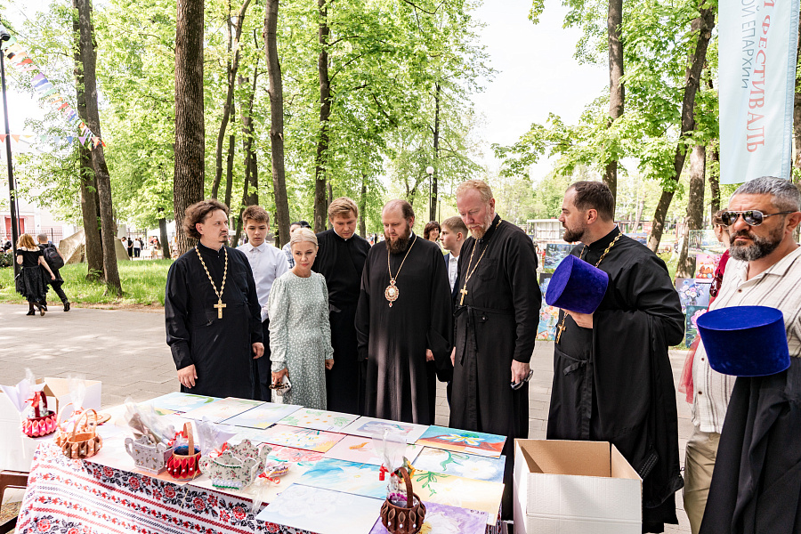 V Пасхальный фестиваль Подольской епархии в парке имени Олега Степанова города Серпухова